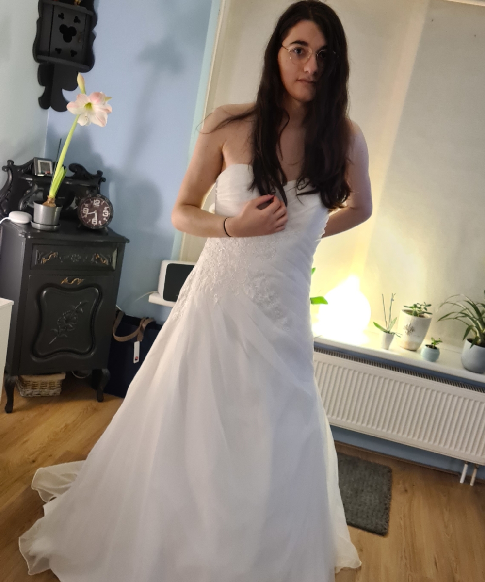 Bijna nieuwe trouwjurk