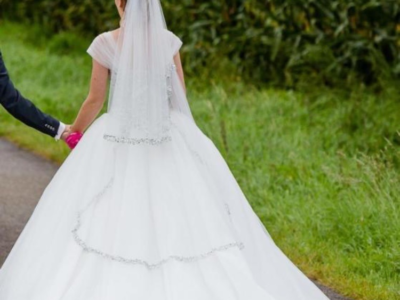 Schitterende prinsessen jurk incl hoepel en sluier