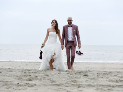 Prachtige strapless jurk van Linea Raffaeli, achter lang en voor kort