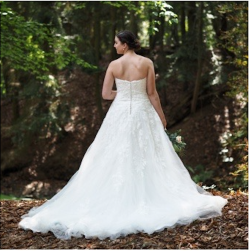 Prachtige strapless heartshaped trouwjurk