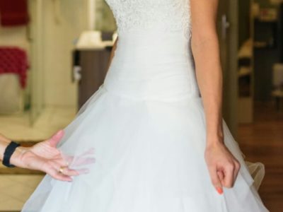 Strapless tule jurk met evt kanten bolero