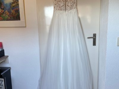 Trouwjurk Lily (Nooit! gedragen)