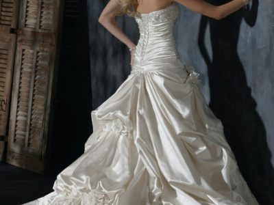 Maggie Sottero Ambrosia - satijn/ivoor/34. Nieuw!