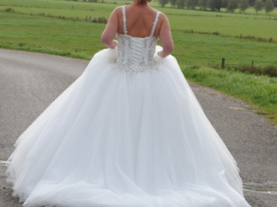 Prachtige design prinsessenjurk van Albert Axu couture