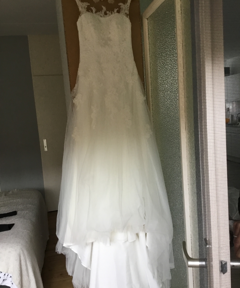 Nooit gedragen bruidsjurk Lily te koop