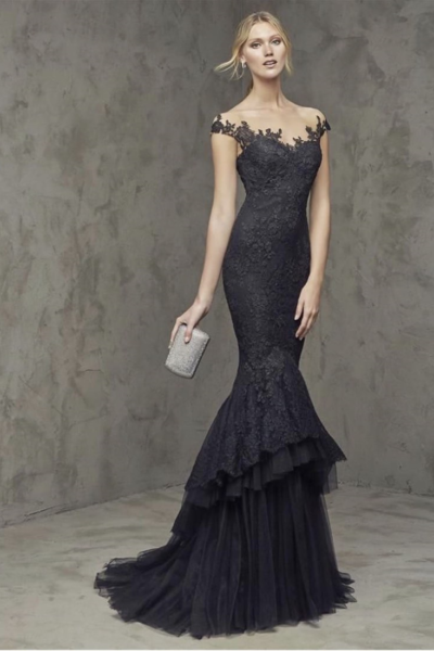 Pronovias -Prachtige zwarte jurk voor de bruid die outside the box denkt!