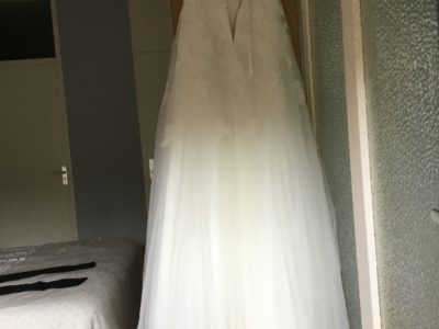 Nooit gedragen bruidsjurk Lily te koop