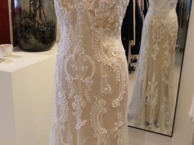 Pronovias japon 38-40 evt met jasje voor de winterbruid