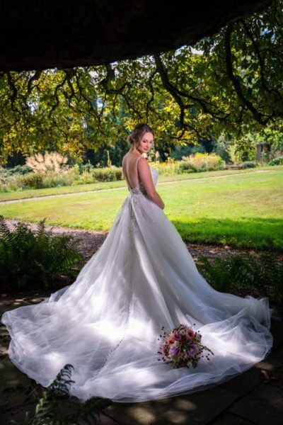 Mori Lee: Eve (by Eddy K) Bruidsjurk mt 34/36 Ivoor, met sleep en sprankelende features