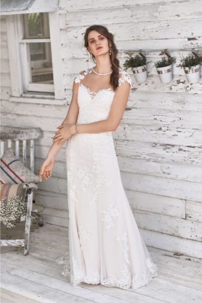 Lillian West Unworn BOHO Weddingdress