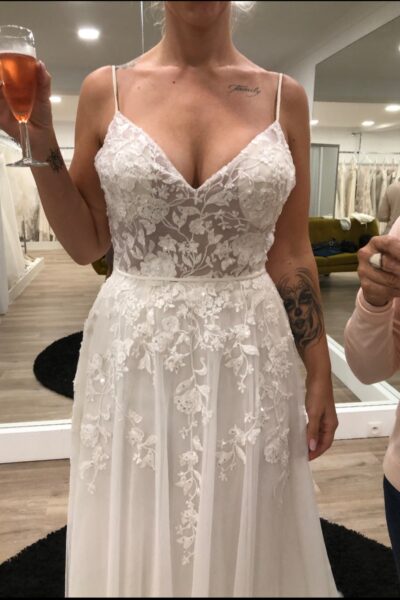 Enchanting by Moncheri bohemian trouwjurk nooit gedragen