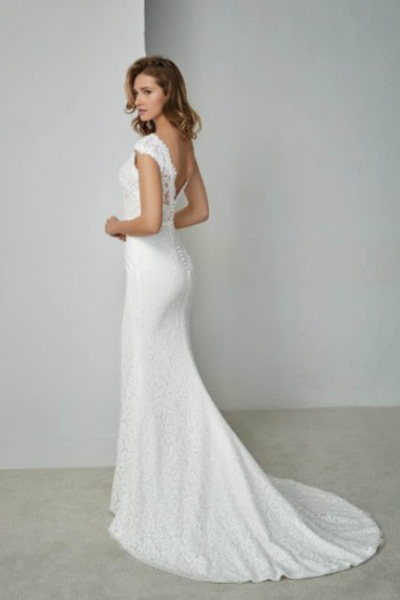 St. Patrick White One Collection (Pronovias) trouwjurk in maat 36/38