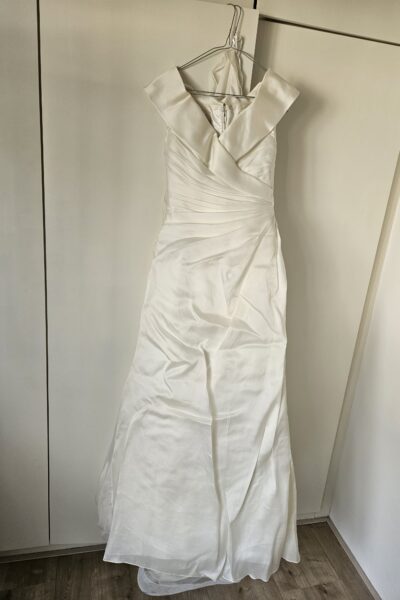 Designer trouwjurk ivoor, maat 36