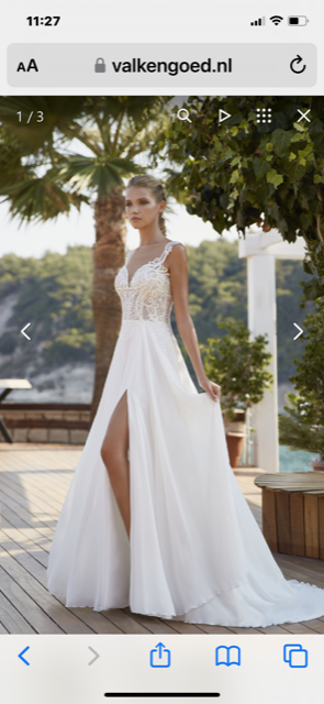 Prachtige Vesc Ivory trouwjurk met split