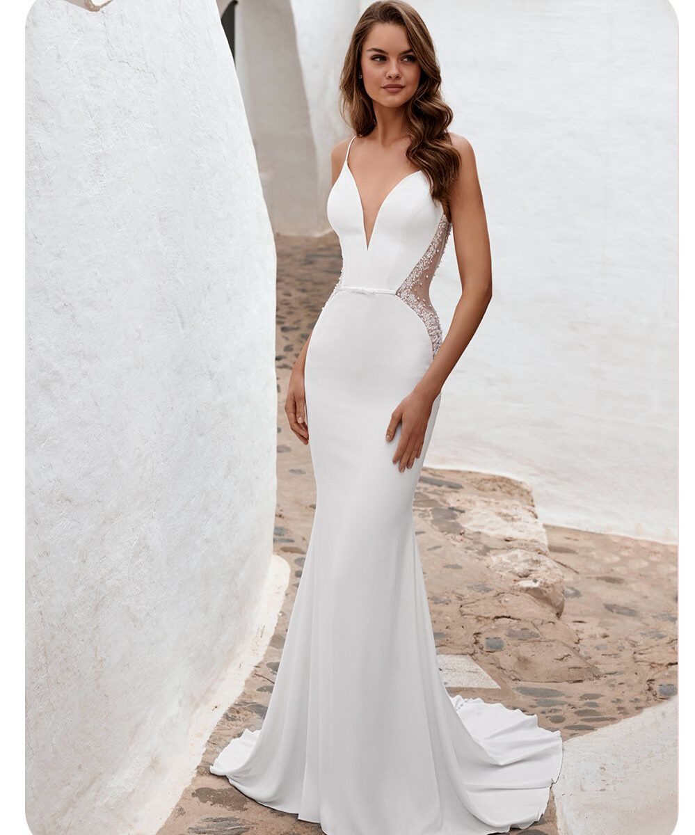 Nooit gedragen nieuwe trouwjurk, Enzoani Love Collection 2024/2025 "Desiree" " Desiree"