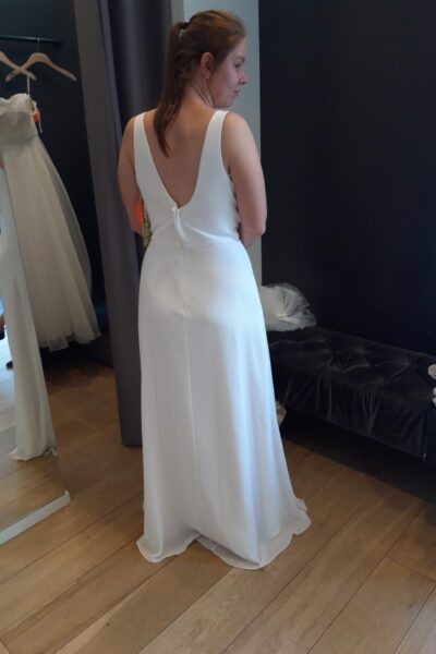Elegante simpele trouwjurk