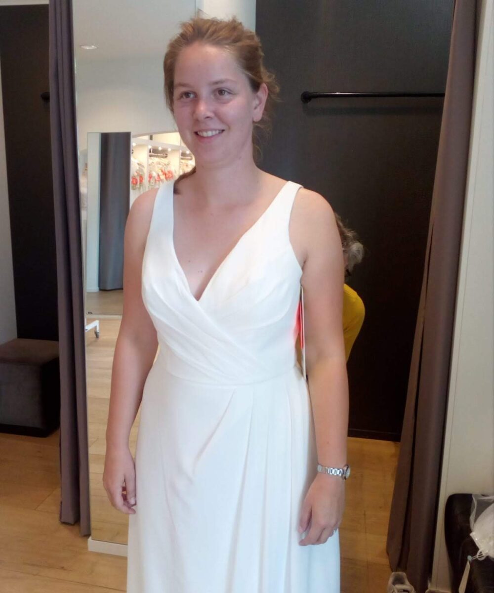 Elegante simpele trouwjurk