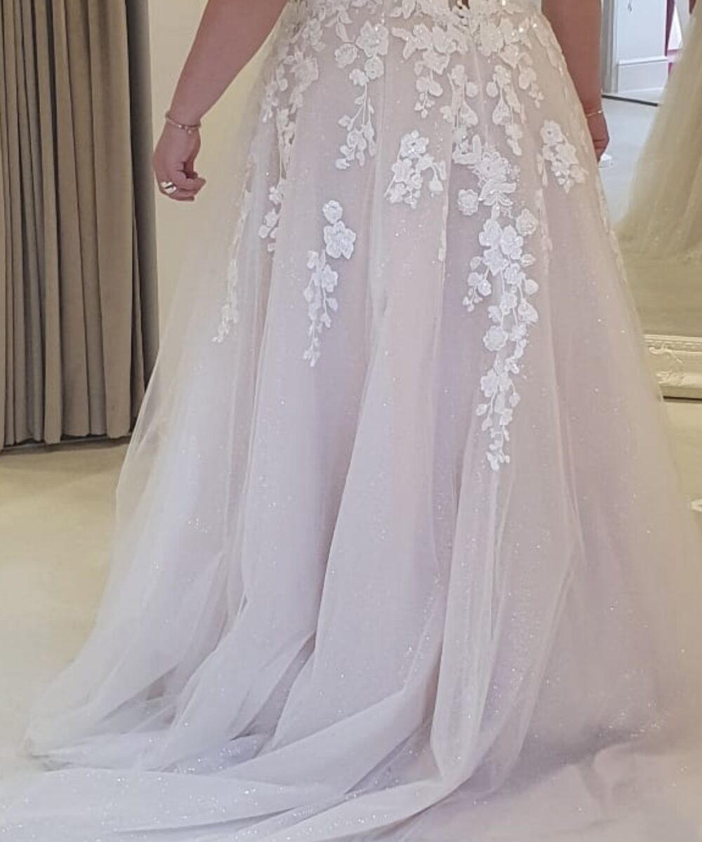 Nieuwe ongedragen Modeca trouwjurk van Koonings! Say yes to the dress