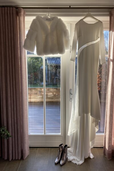 Pronovias Morgan Sign