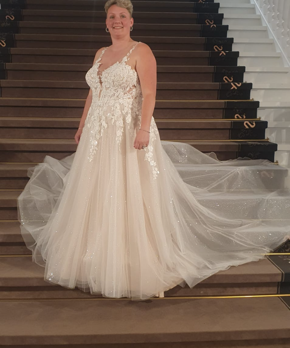 Nieuwe ongedragen Modeca trouwjurk van Koonings! Say yes to the dress