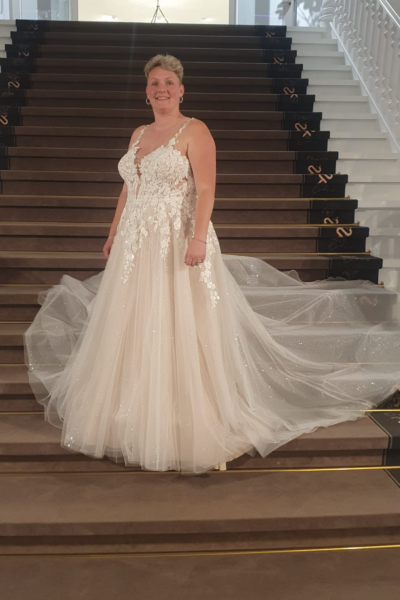 Nieuwe ongedragen Modeca trouwjurk van Koonings! Say yes to the dress