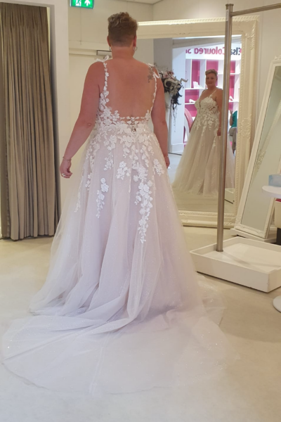 Nieuwe ongedragen Modeca trouwjurk van Koonings! Say yes to the dress