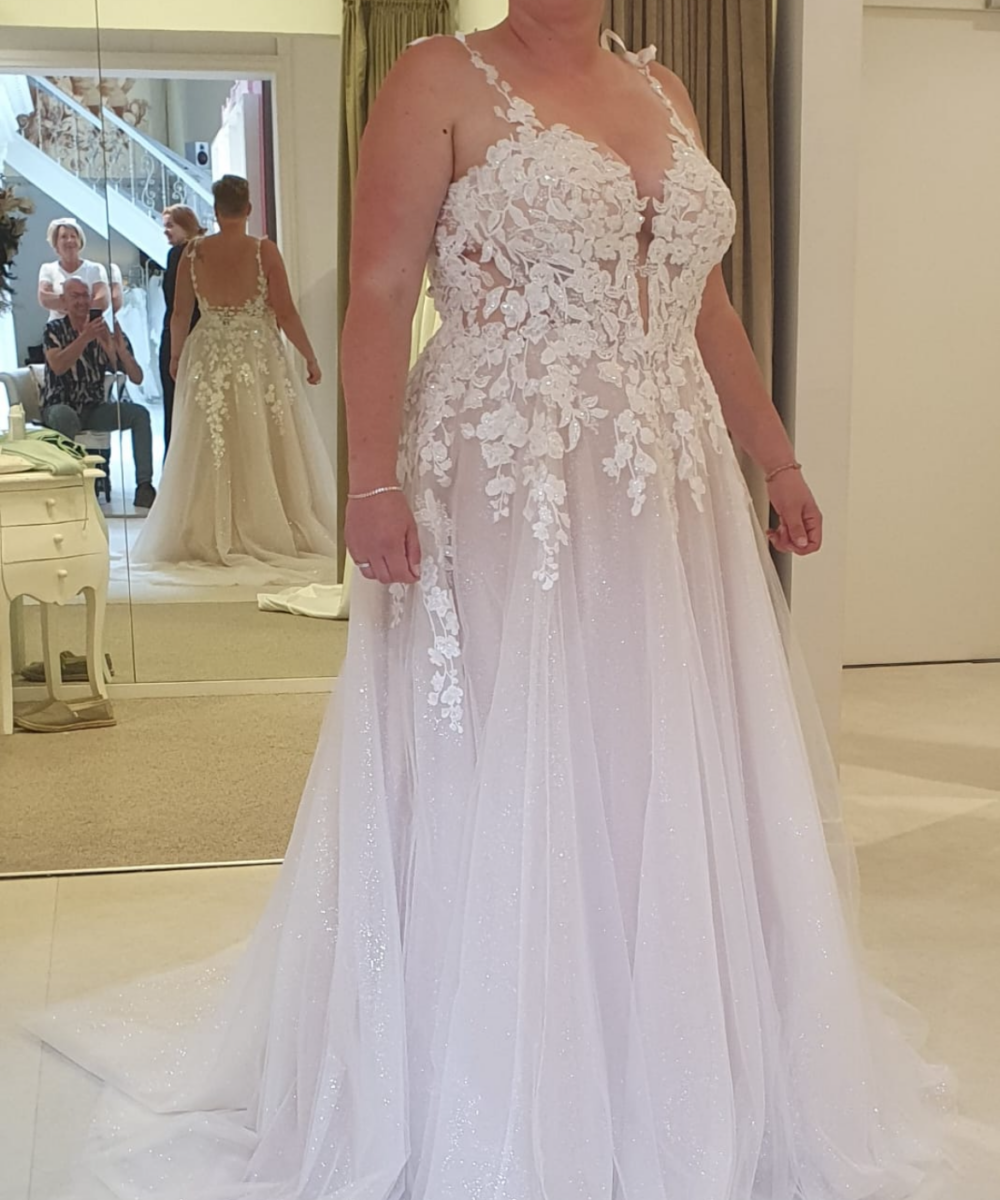 Nieuwe ongedragen Modeca trouwjurk van Koonings! Say yes to the dress