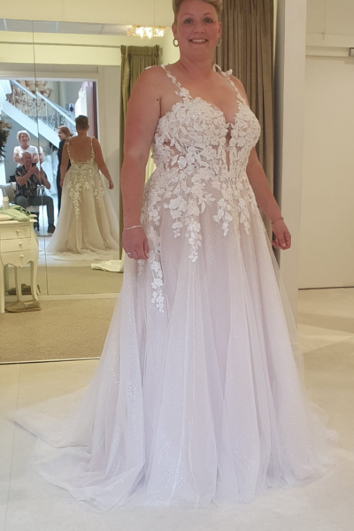 Nieuwe ongedragen Modeca trouwjurk van Koonings! Say yes to the dress