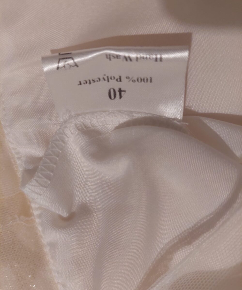 Trouwjurk Bianco Evento limited (mt 40), inclusief petticoat (Poerier S) en lange sluier.