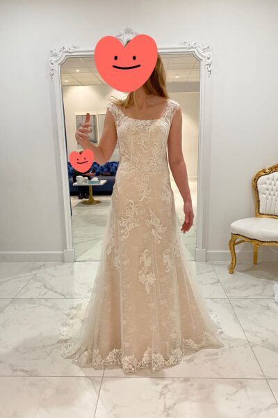Nooit gedragen elegante trouwjurk