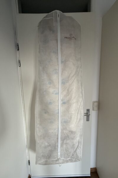 Pronuptia strapless trouwjurk met lange sleep