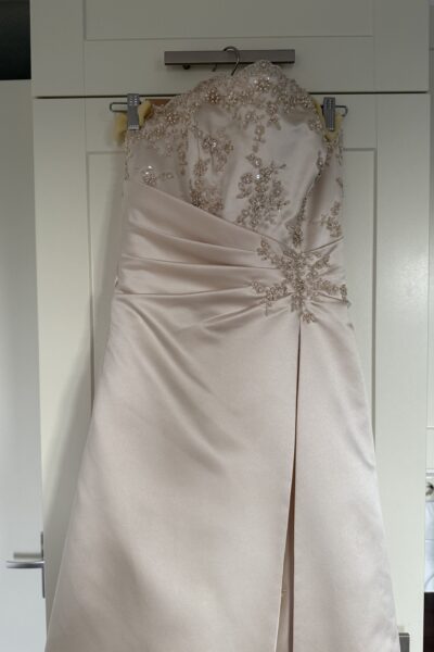 Pronuptia strapless trouwjurk met lange sleep