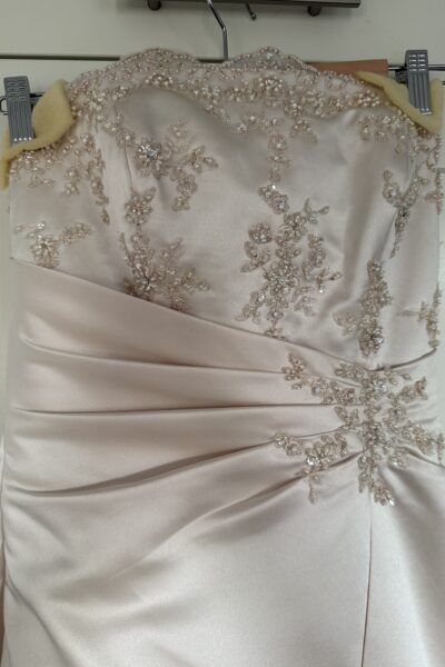 Pronuptia strapless trouwjurk met lange sleep