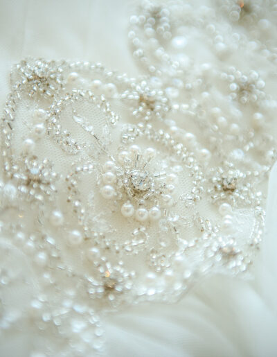 Strapless trouwjurk met parels
