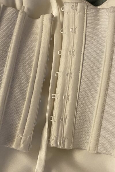 Strapless trouwjurk met parels
