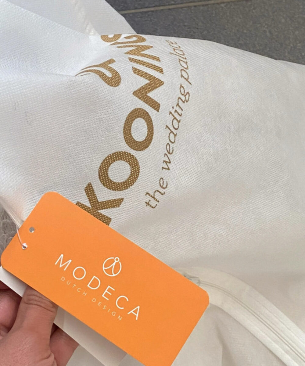 Ongedragen trouwkleed Modeca
