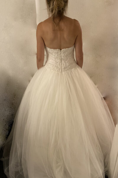 ONGEBRUIKTE bruidsjurk Affezione Ivory maat 38 strapless