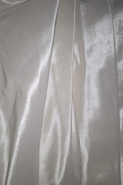 Ivoorkleurige trouwjurk van Julia Rosa.