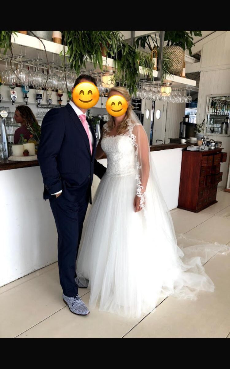 Prachtige witte bruidsjurk voor een echte prinses