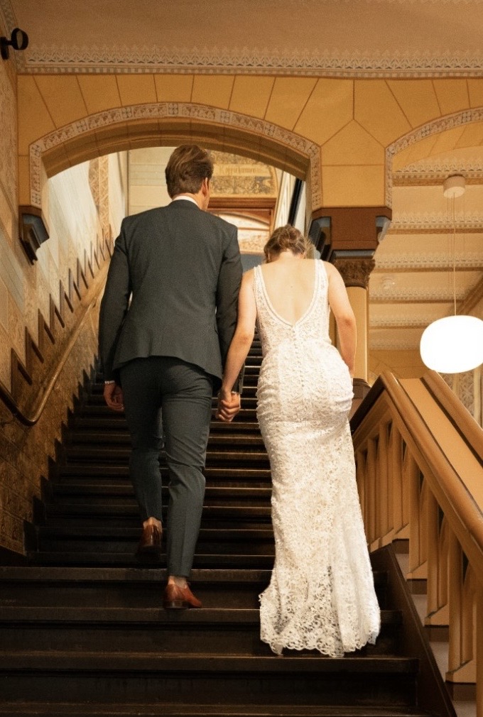 Prachtige kanten trouwjurk