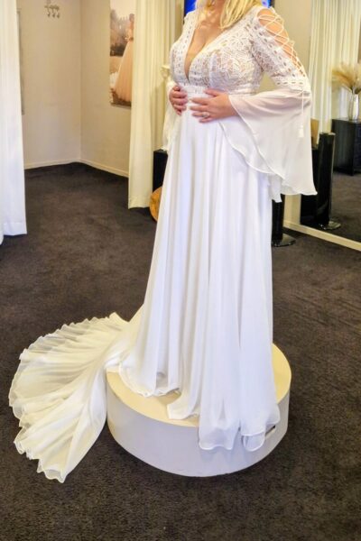 Bohemian trouwjurk nieuw en niet gedragen en vermaakt