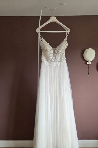 Zomerse Lillian West Trouwjurk (NIEUW)