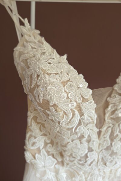 Zomerse Lillian West Trouwjurk (NIEUW)