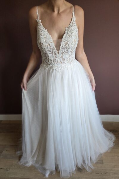 Zomerse Lillian West Trouwjurk (NIEUW)