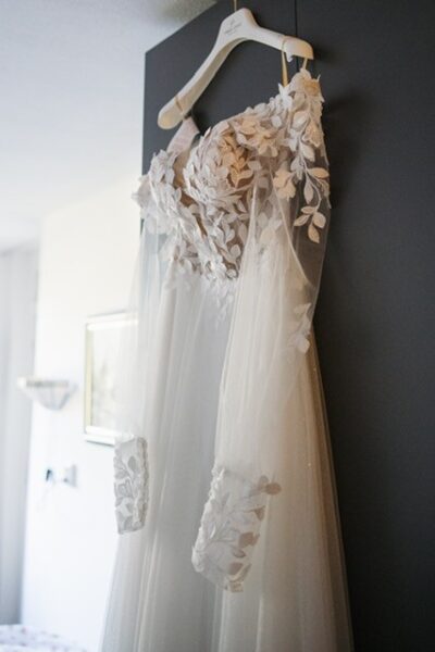 Tres Chic 25405 trouwjurk maat 36/38 met sluier