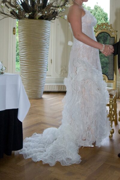 UNIEKE JURK VAN HERVE NAMELIJK NIET WIT