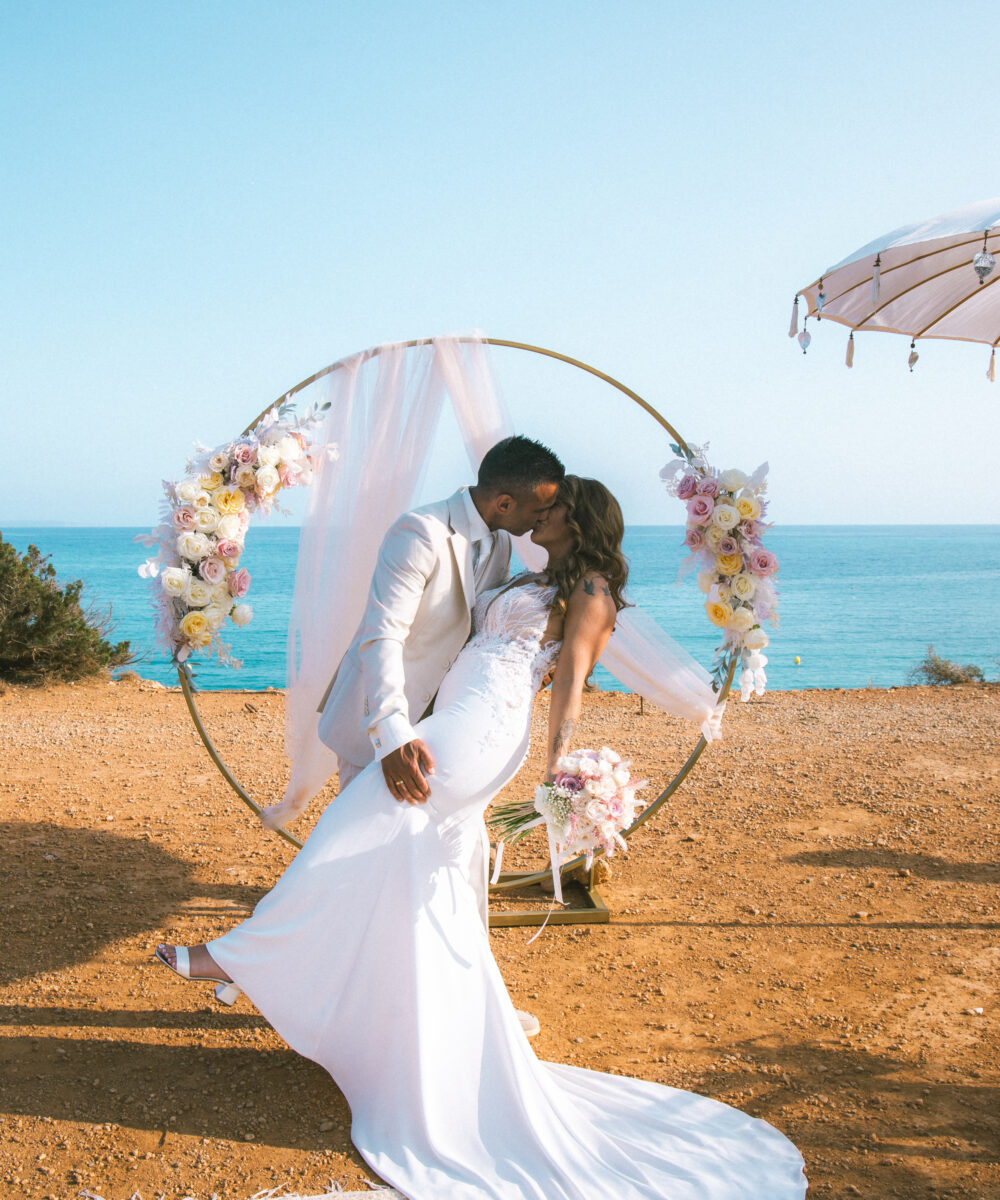 Elegante Trouwjurk met kant en open rug