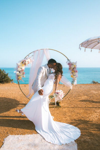 Elegante Trouwjurk met kant en open rug