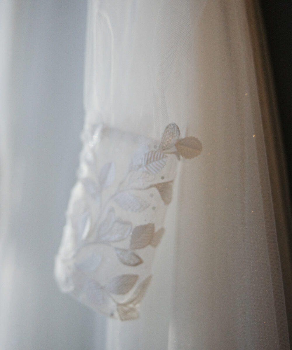 Tres Chic 25405 trouwjurk maat 36/38 met sluier