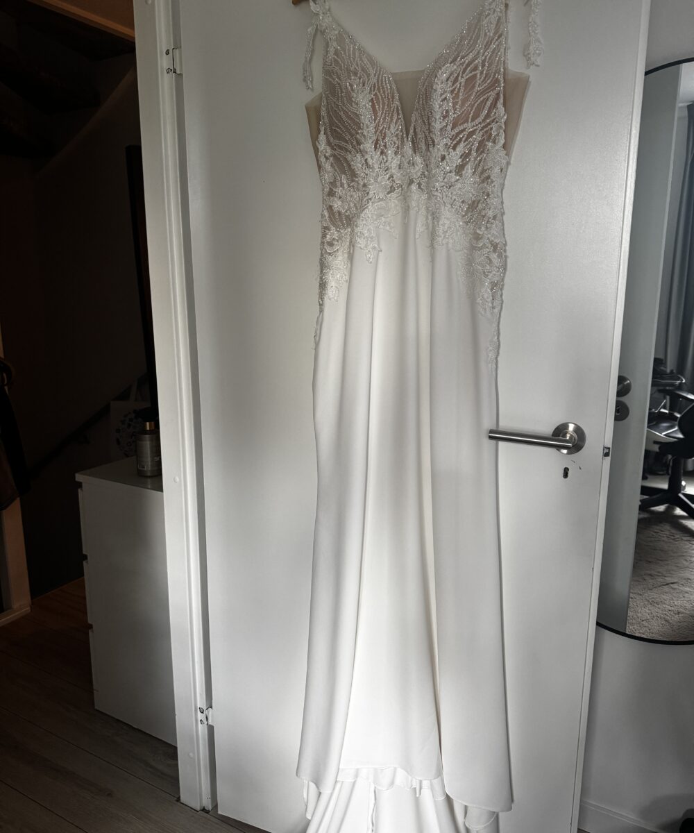 Elegante Trouwjurk met kant en open rug